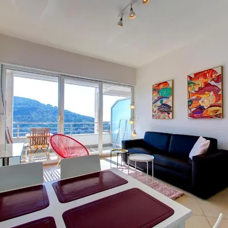 Apartamento One-bedroom With Balcony And Sea View Deluxe